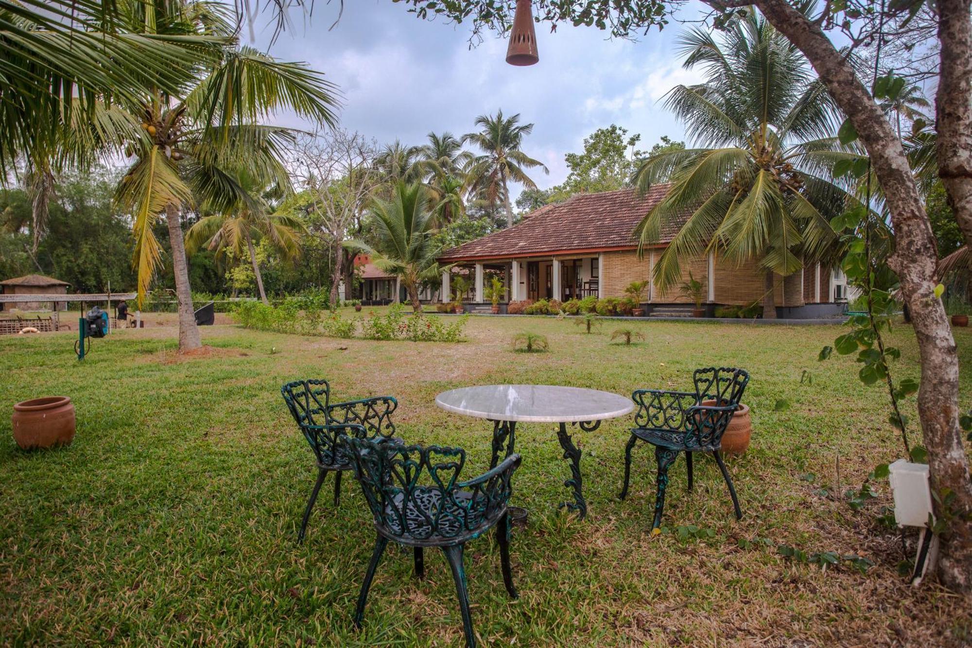 Baymaas Lake House Kochi Extérieur photo
