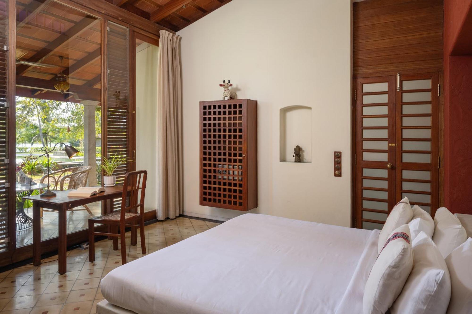 Baymaas Lake House Kochi Extérieur photo